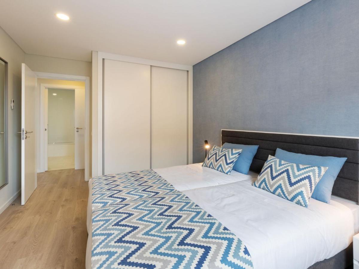 Beautiful Apartment In S O Martinho Do Porto With Balcony São Martinho do Porto Kültér fotó