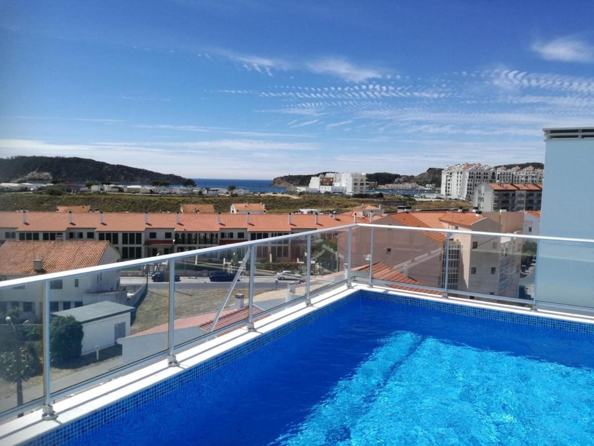 Beautiful Apartment In S O Martinho Do Porto With Balcony São Martinho do Porto Kültér fotó