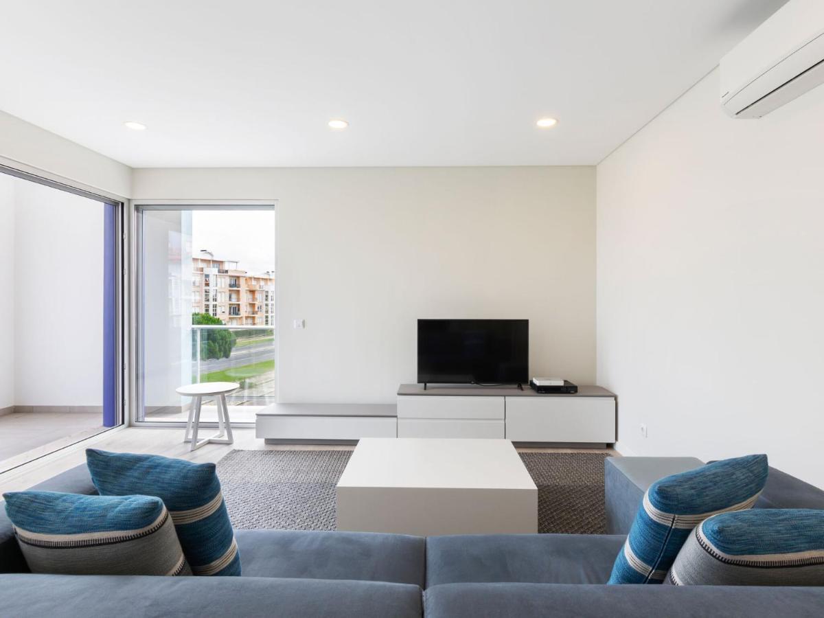 Beautiful Apartment In S O Martinho Do Porto With Balcony São Martinho do Porto Kültér fotó