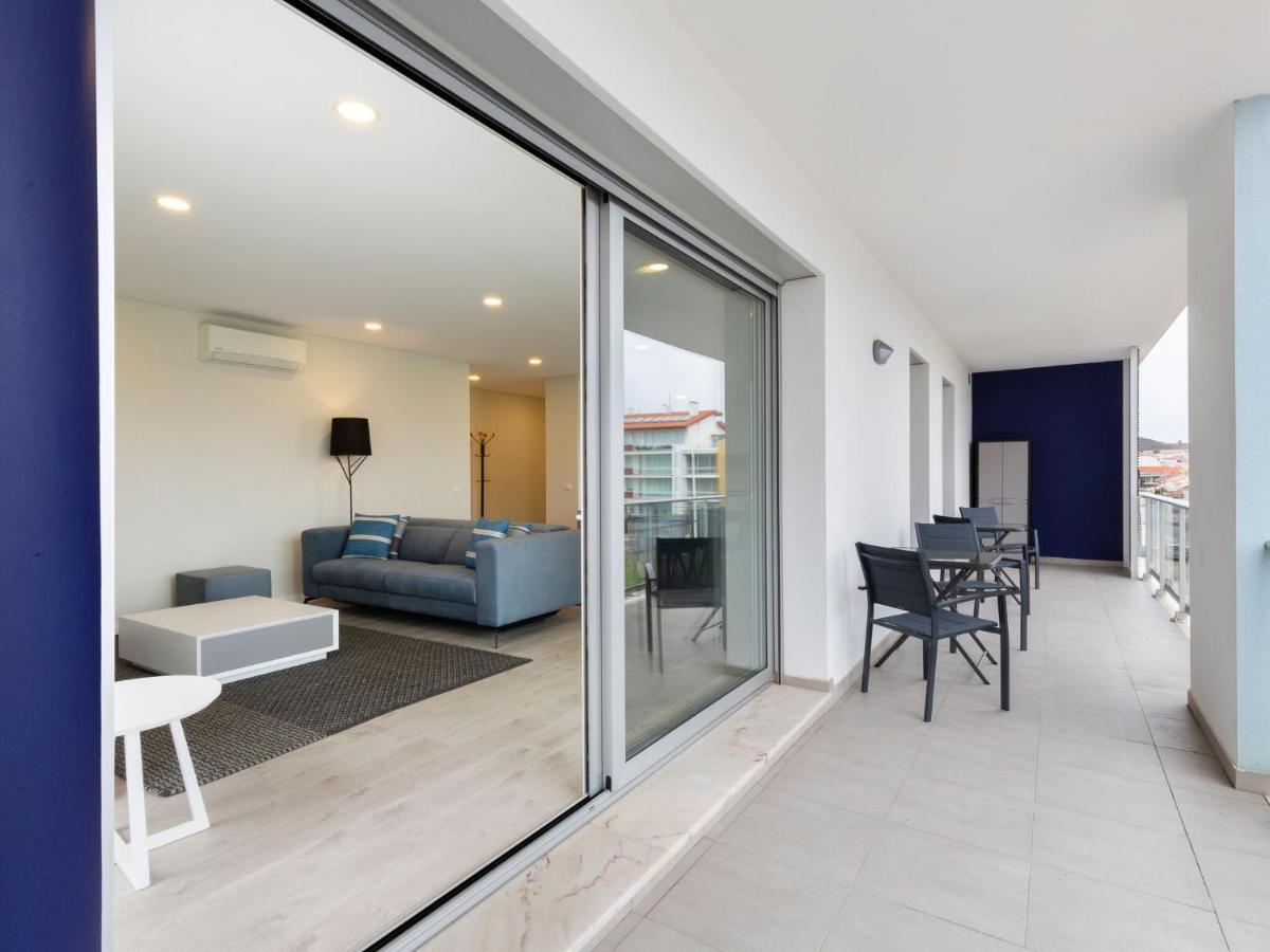 Beautiful Apartment In S O Martinho Do Porto With Balcony São Martinho do Porto Kültér fotó